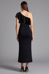Schwarzes Langes Ballkleid mit einer Schulter und Rüschen